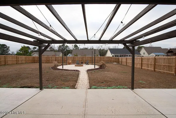 $2,300 | 303 Channel Run Lane, Sneads Ferry, NC 28460