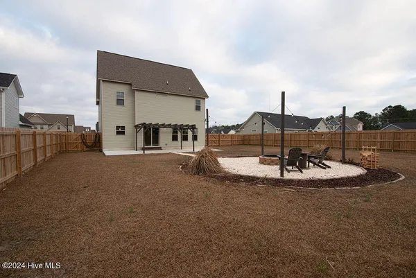 $2,300 | 303 Channel Run Lane, Sneads Ferry, NC 28460