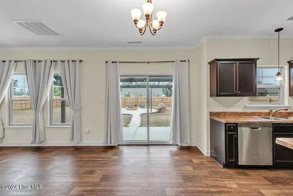 $2,300 | 303 Channel Run Lane, Sneads Ferry, NC 28460