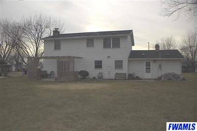 1313 Stogdill Road Bluffton, IN 46714 - Photo 3 of 11 Gallery Image 3