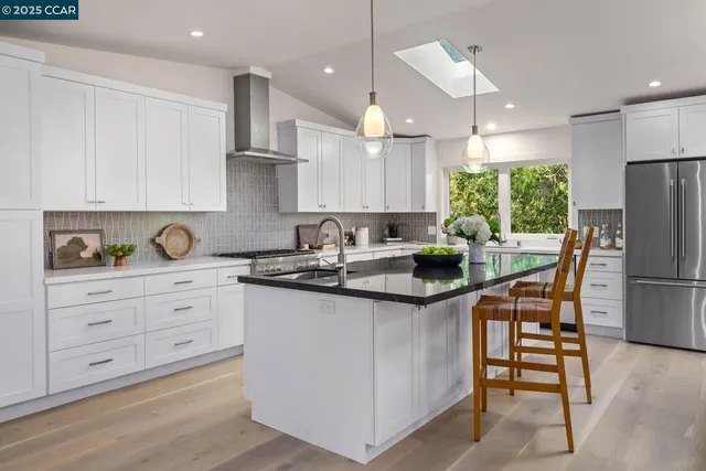 $2,495,000 | 706 St Marys Road, Lafayette, CA 94549