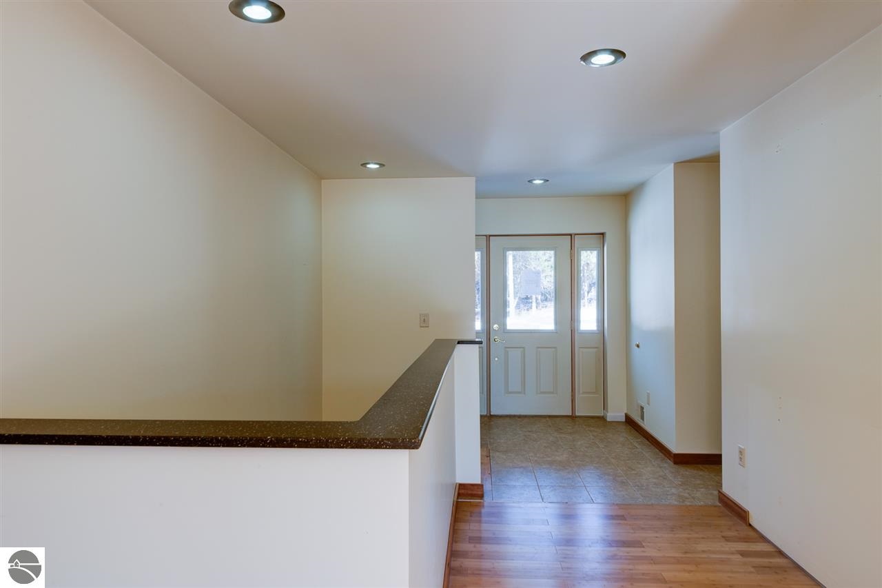 8104 Bennett Road Williamsburg, MI 49690 - Photo 19 of 70 1795315-18.JPG