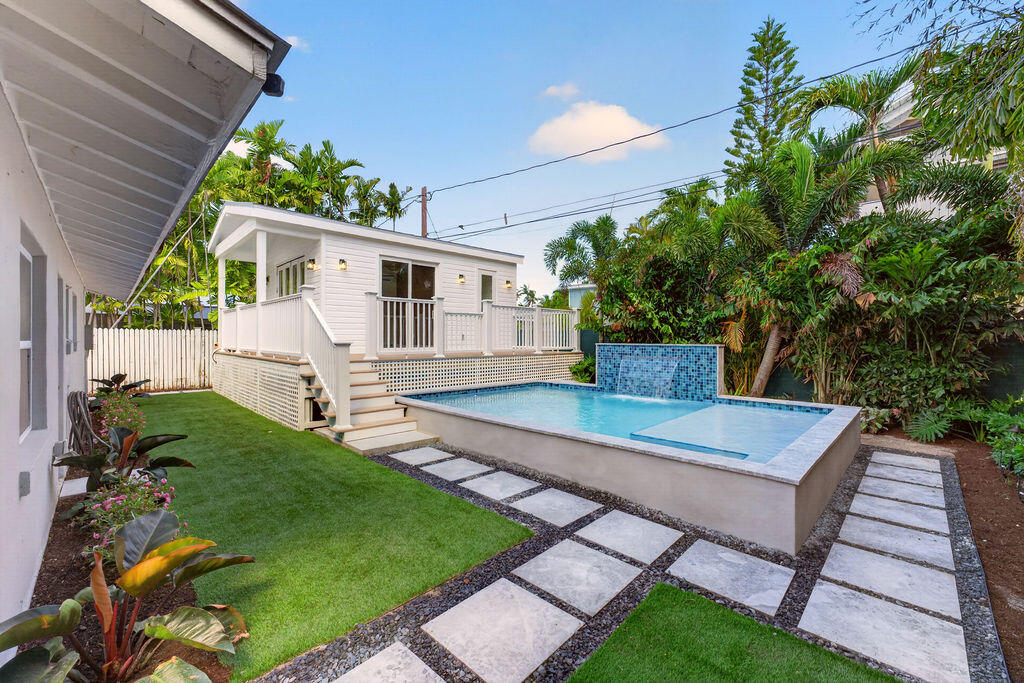 1505 Johnson Street Key West, FL 33040 - Photo 1 of 24 1505 Johnson St. side entrance