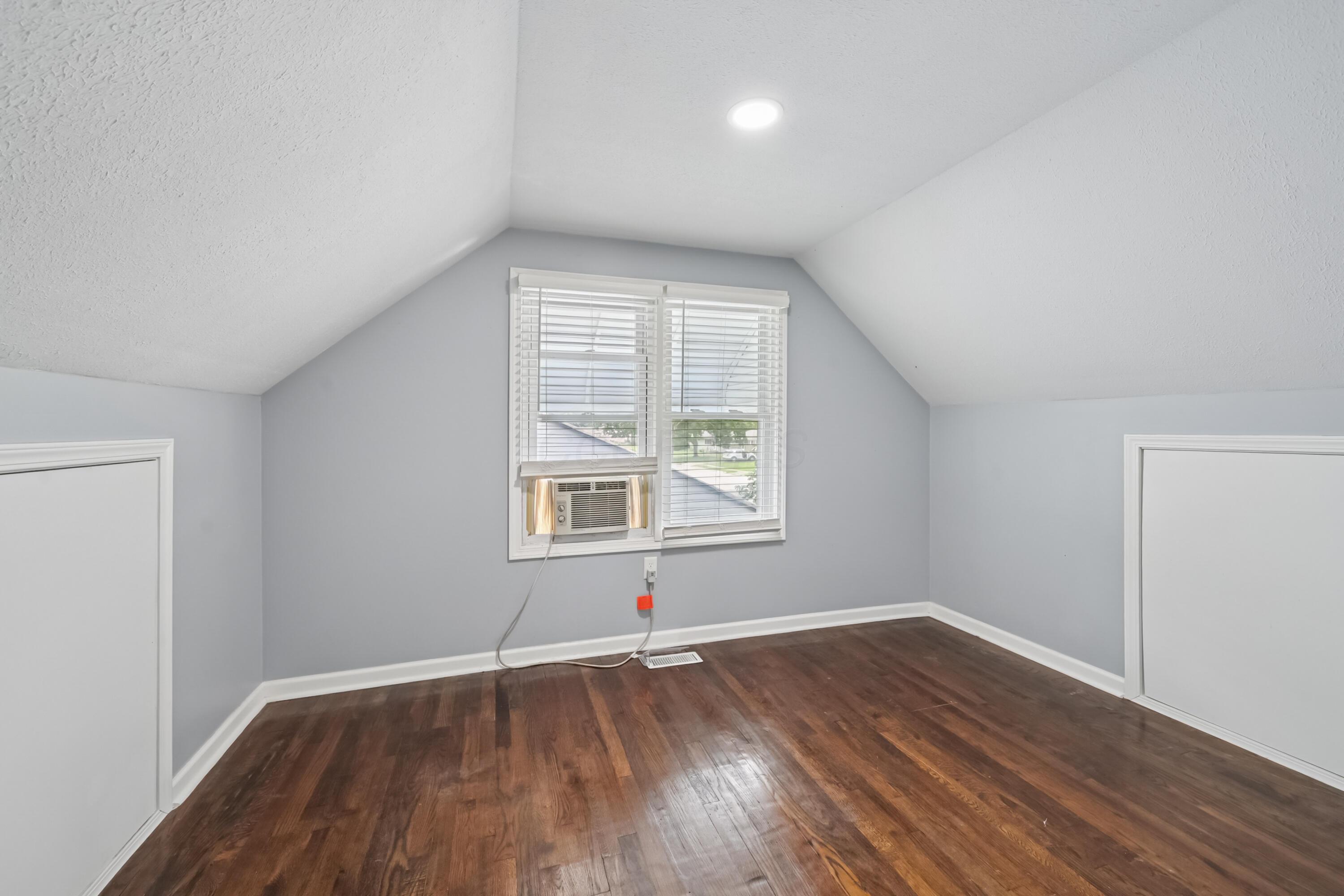 2931 Templeton Road Columbus, OH 43209 - Photo 31 of 47 30-print-Templeton Rd-S1007-030