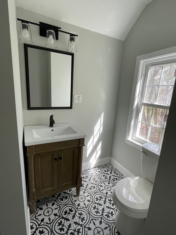 288 Dover Road Westwood, MA 02090 - Photo 19 of 33 Gallery Image 19