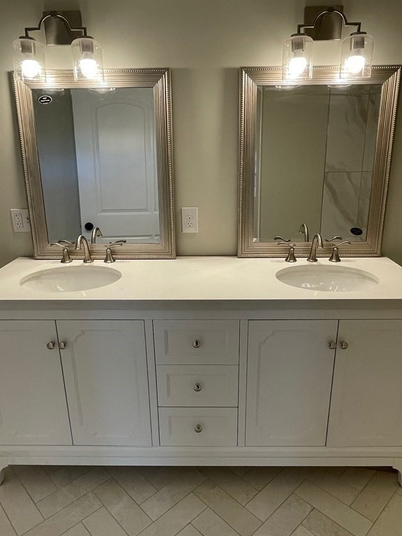 288 Dover Road Westwood, MA 02090 - Photo 9 of 33 Gallery Image 9
