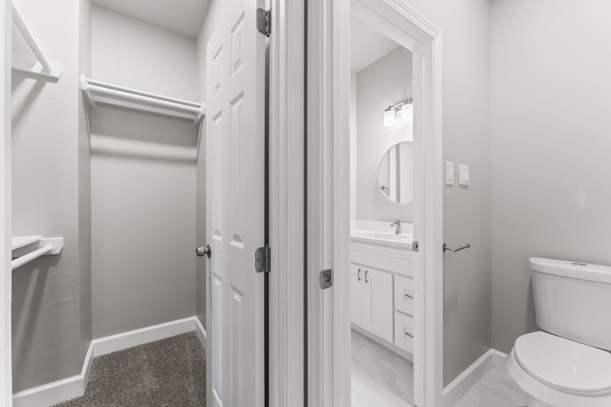 8153 Crestview Drive Houston, TX 77028 - Photo 23 of 27 a bathroom with a granite countertop sink