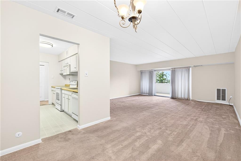 55 Highland Road, Unit 504 Bethel Park, PA 15102 - Photo 12 of 34 Dining room/living