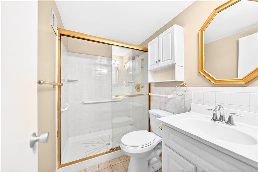 55 Highland Road, Unit 504 Bethel Park, PA 15102 - Photo 19 of 34 Bathroom with updated shower