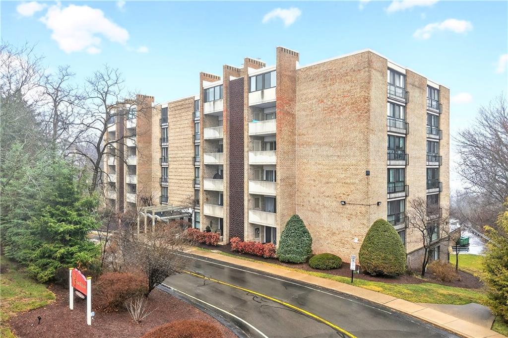 55 Highland Road, Unit 504 Bethel Park, PA 15102 - Photo 26 of 34