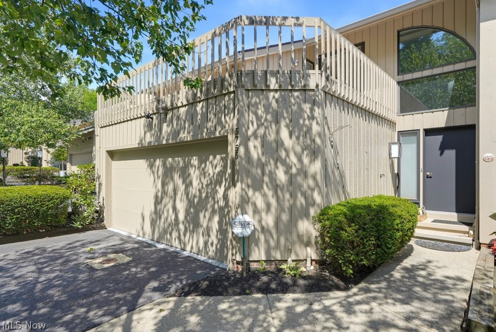 5755 Som Center Road, Unit 8 Solon, OH 44139 - Photo 1 of 50 Gallery Image 1