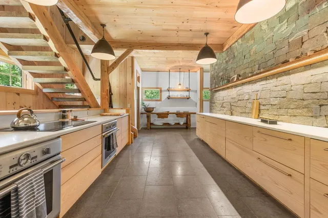 $2,250,000 | 541 S Road, Hopkinton, NH 03229