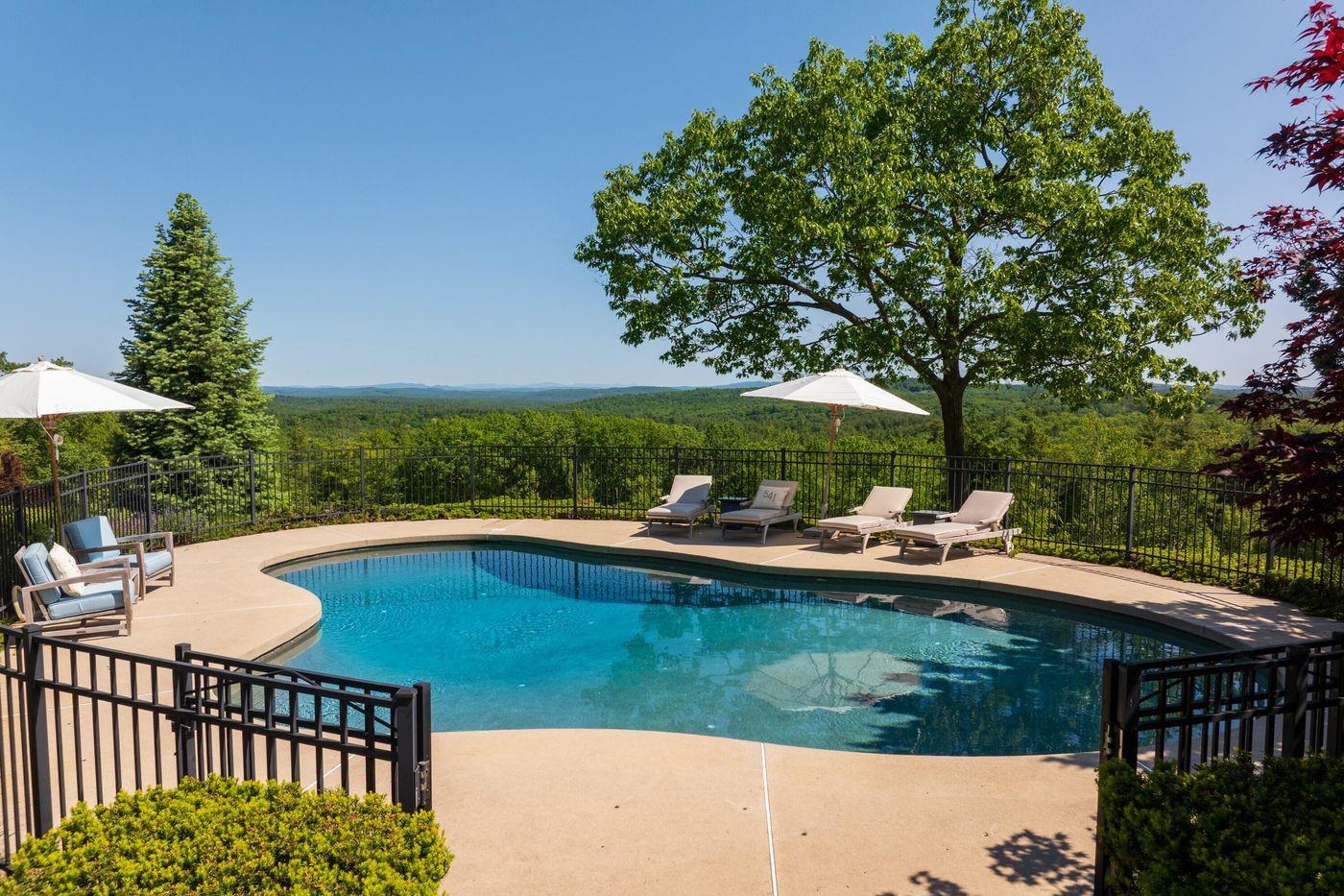 541 S Road Hopkinton, NH 03229 - Photo 10 of 55