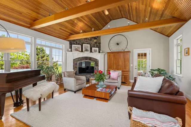 $2,250,000 | 541 S Road, Hopkinton, NH 03229