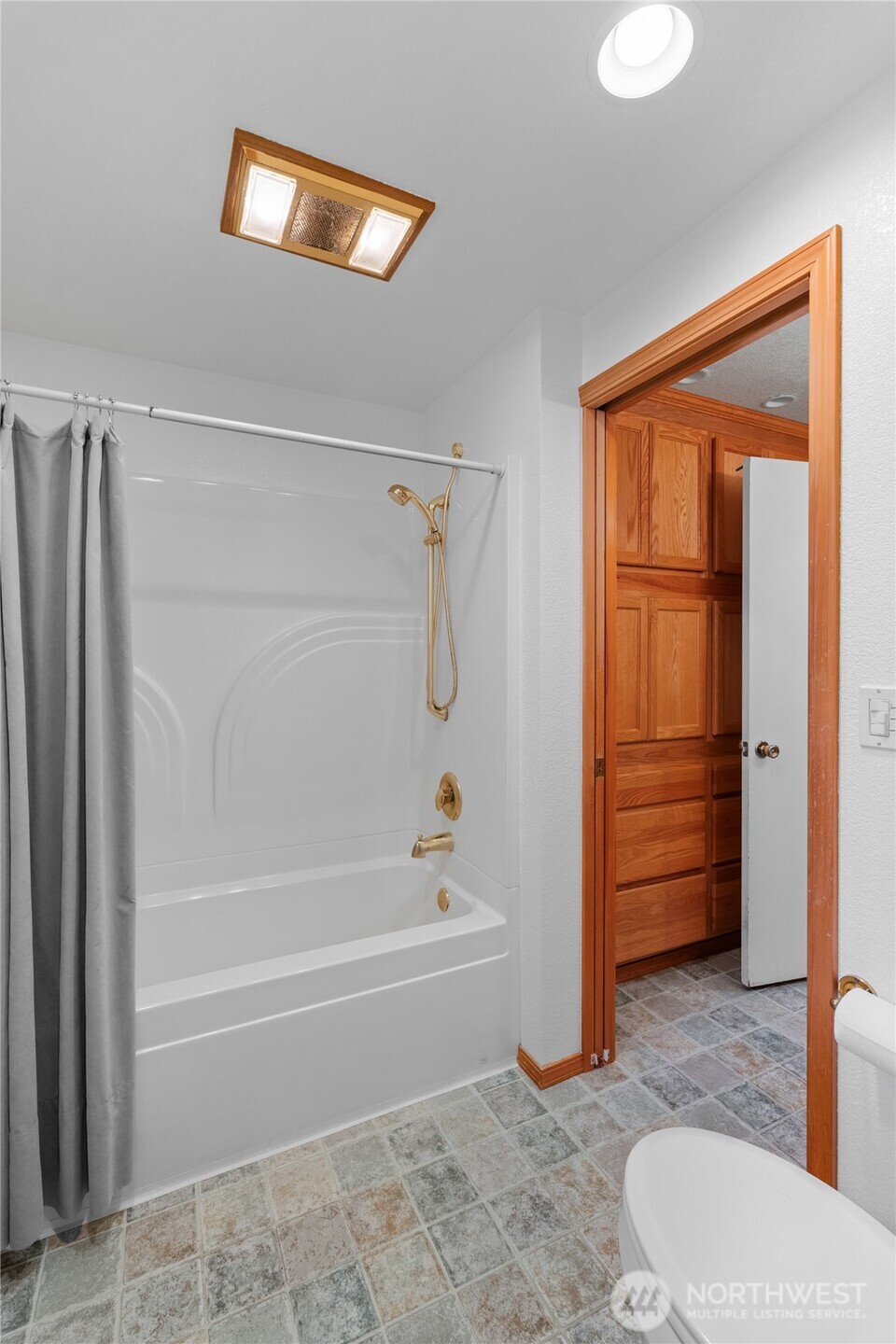 4205 Delphi Road Southwest Olympia, WA 98512 - Photo 11 of 40 Gallery Image 11