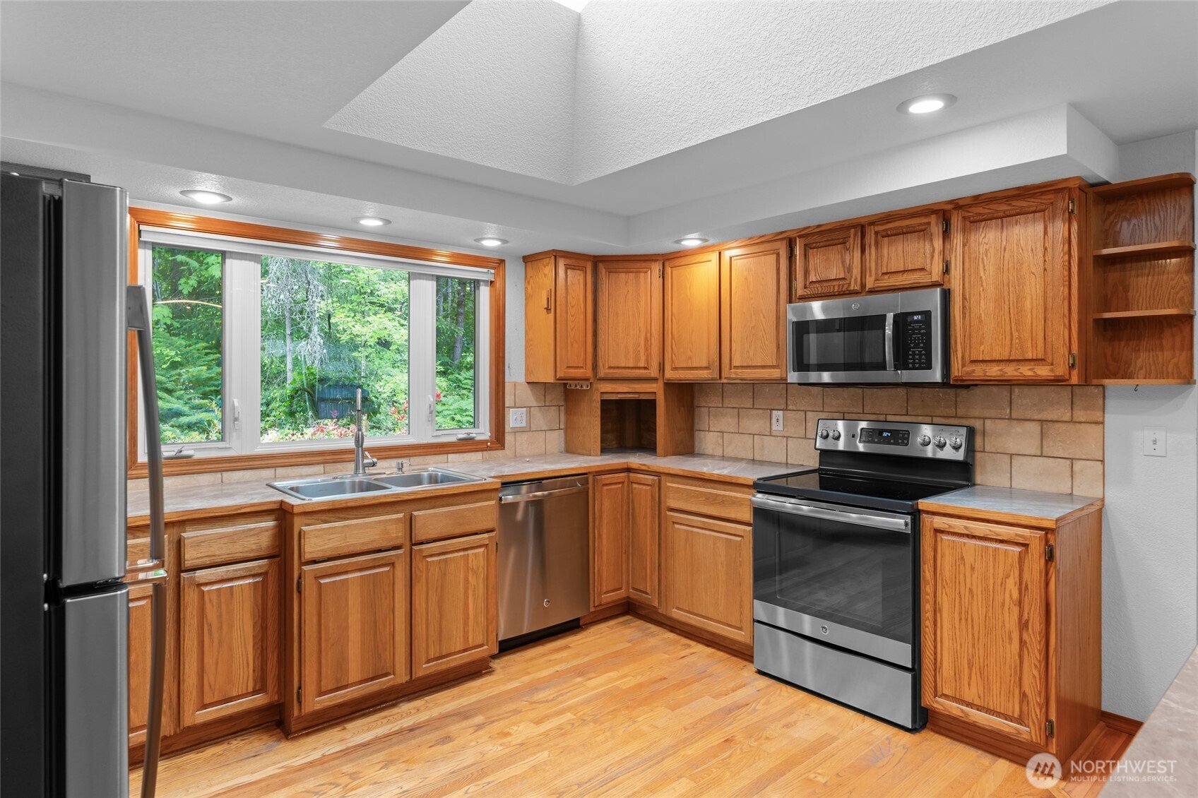 4205 Delphi Road Southwest Olympia, WA 98512 - Photo 8 of 40 Gallery Image 8
