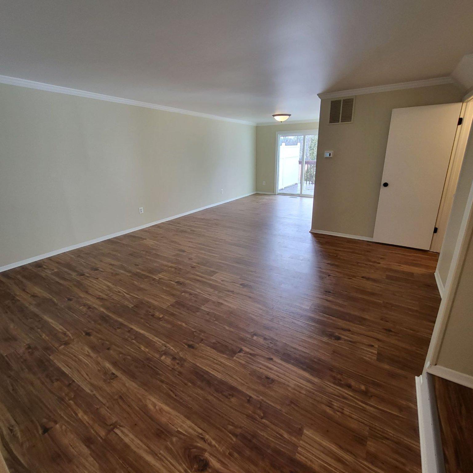 8 Perryfalls Place Nottingham, MD 21236 - Photo 5 of 23 Spacious, sunlit living area