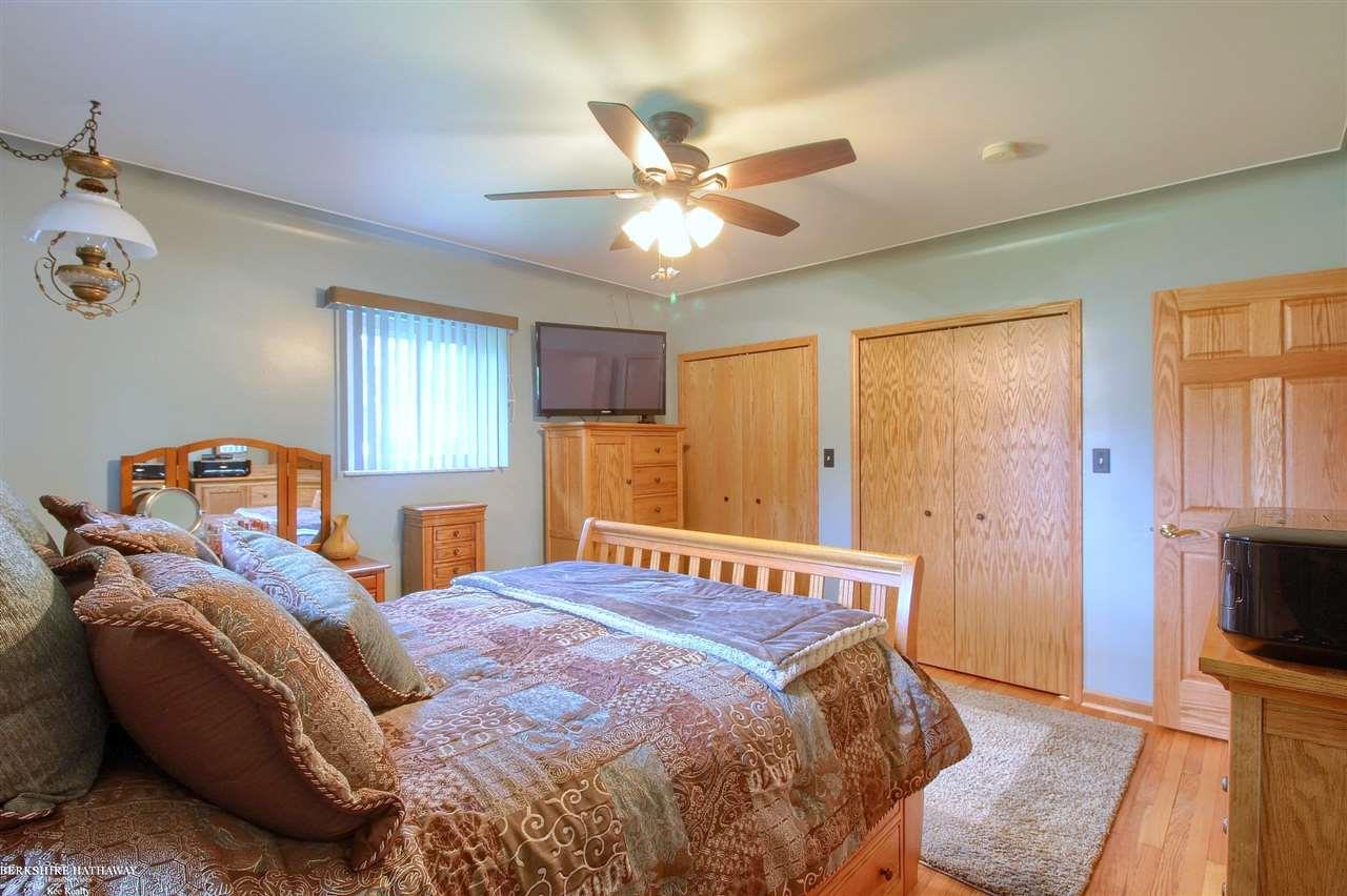 74985 Memphis Ridge Road Richmond, MI 48062 - Photo 13 of 32 31348194-12.JPG