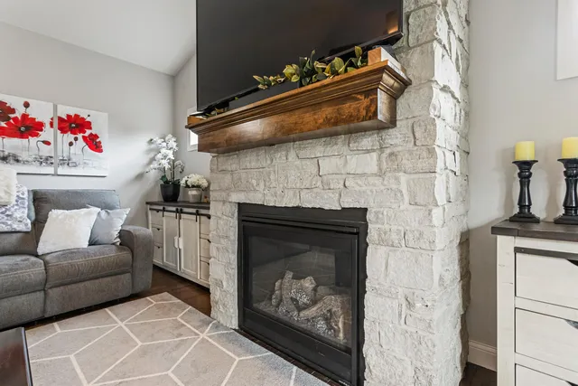 $569,900 | 1604 Kassen Avenue, Mahomet, IL 61853