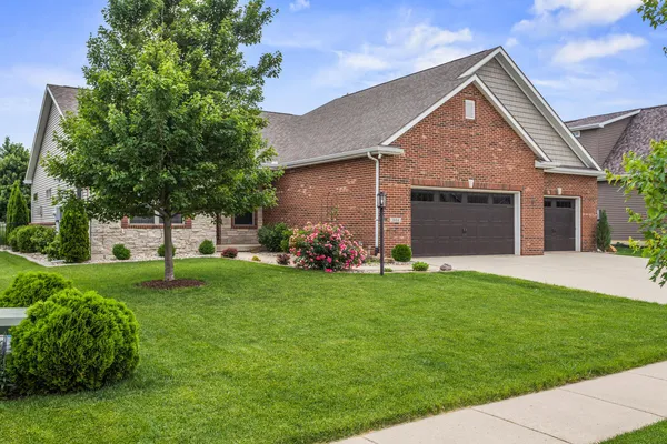 $549,900 | 1604 Kassen Avenue, Mahomet, IL 61853