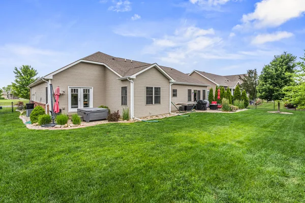 $549,900 | 1604 Kassen Avenue, Mahomet, IL 61853