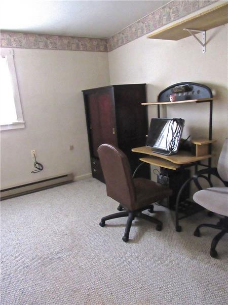 106 Pearce Road Mars, PA 16046 - Photo 15 of 20 Bedroom currently used as an office.