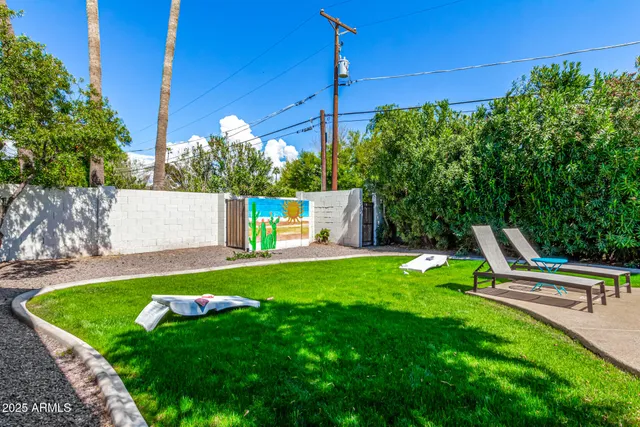 $9,450 | 4227 North 68th Street, Scottsdale, AZ 85251