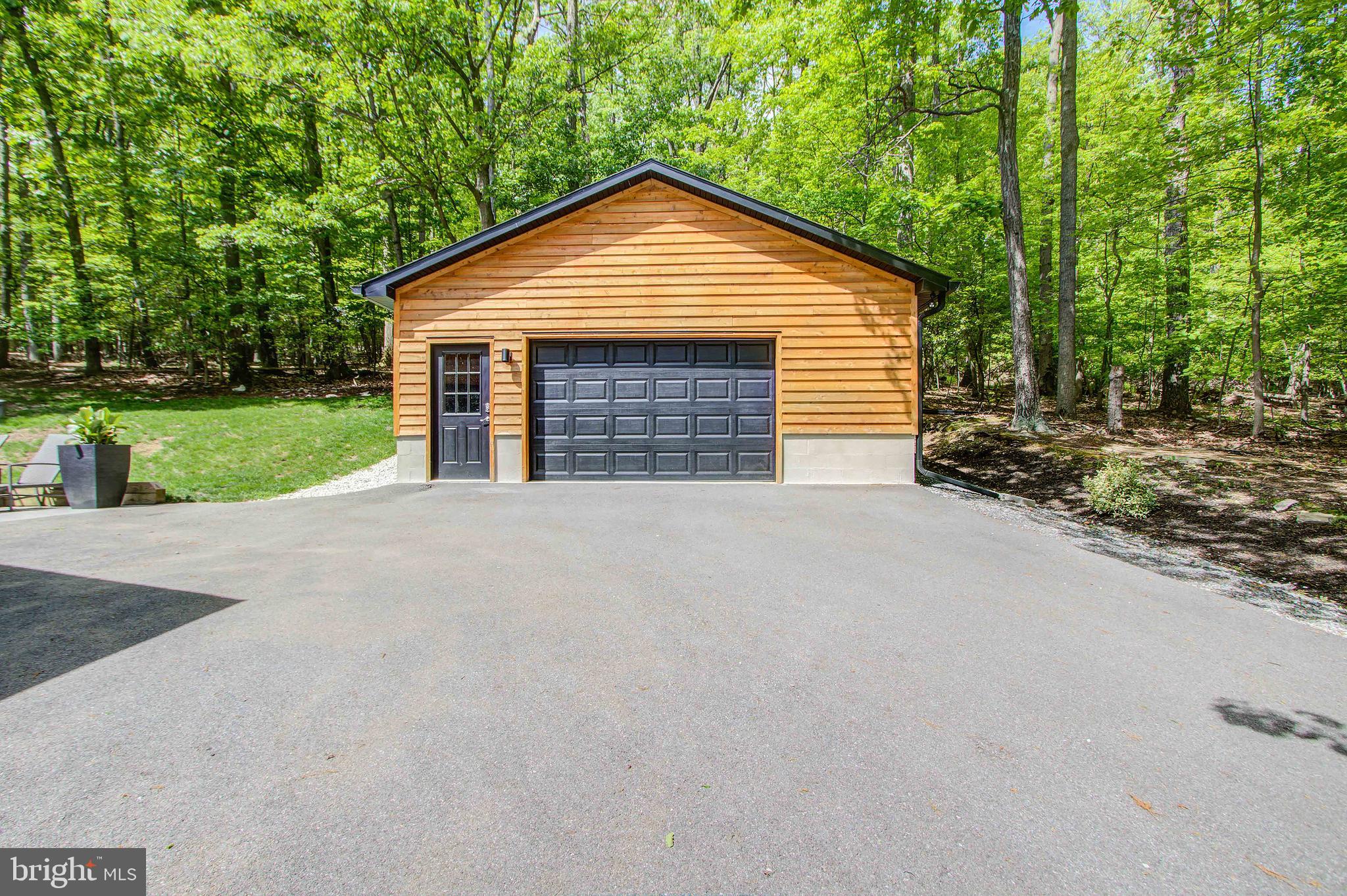 7940 Edgewood Church Road Frederick, MD 21702 - Photo 4 of 50