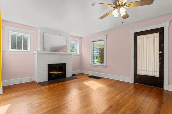 $219,900 | 314 West John Street, Champaign, IL 61820
