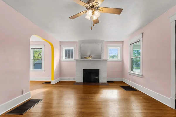 $219,900 | 314 West John Street, Champaign, IL 61820