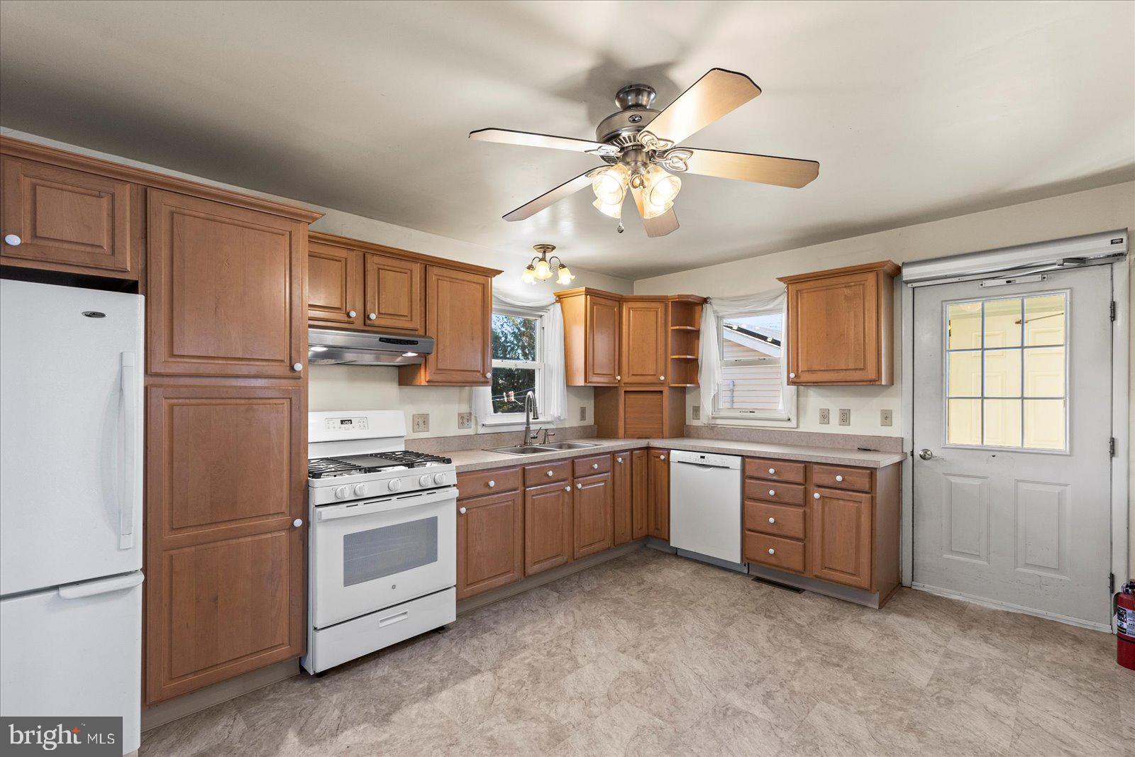 4947 East Prospect Road York, PA 17406 - Photo 16 of 46