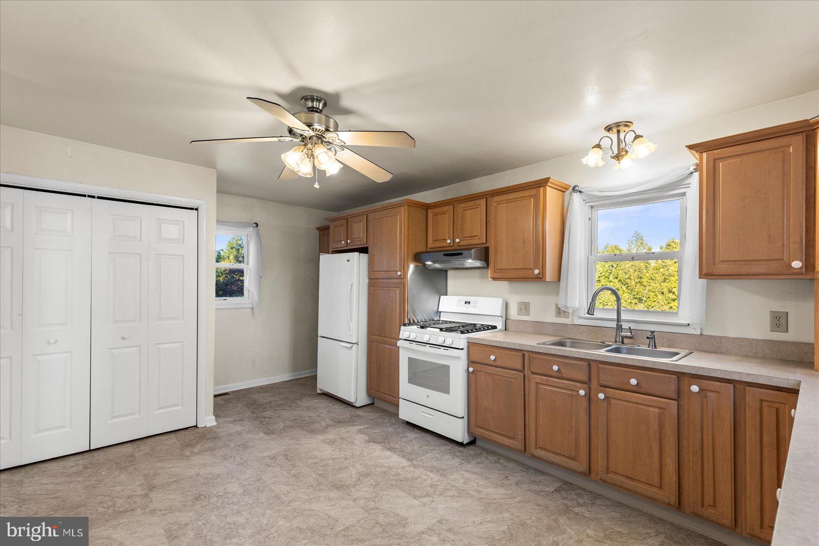 4947 East Prospect Road York, PA 17406 - Photo 18 of 46