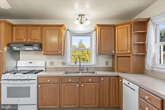 $324,900 | 4947 East Prospect Road, York, PA 17406