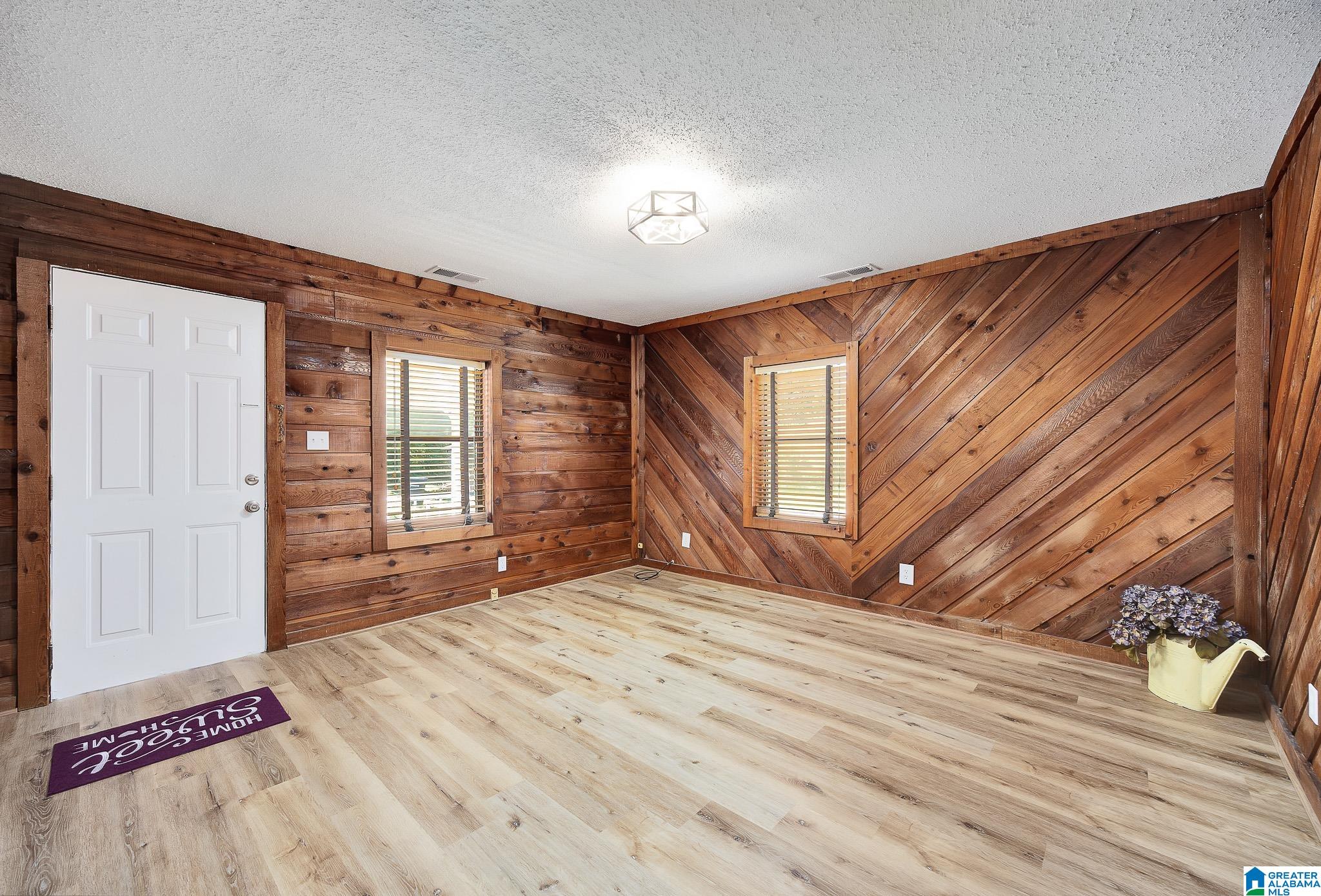 5901 Lantrip Drive Bessemer, AL 35023 - Photo 3 of 22