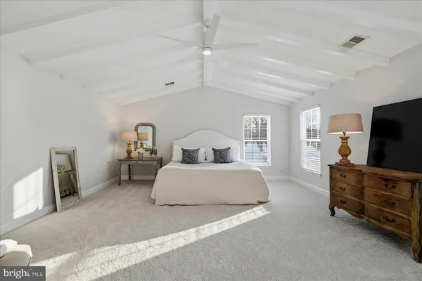 $1,250,000 | 17301 Vannes Court, Hamilton, VA 20158