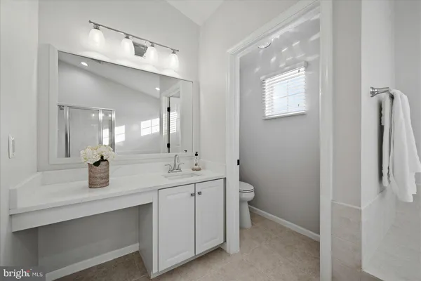 $1,250,000 | 17301 Vannes Court, Hamilton, VA 20158