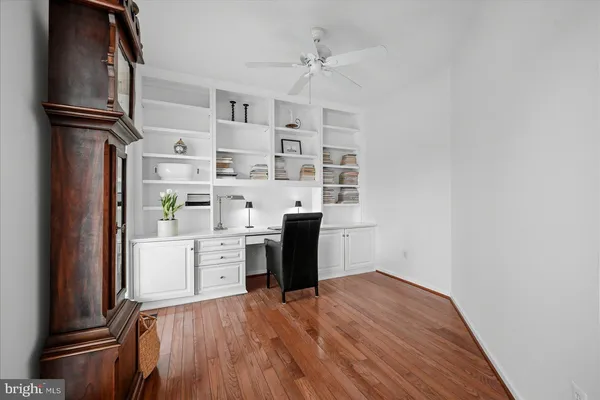 $1,250,000 | 17301 Vannes Court, Hamilton, VA 20158