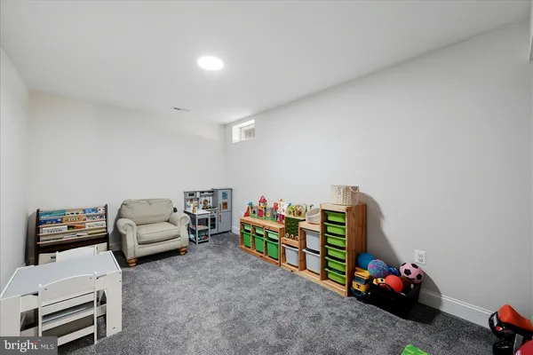 $1,250,000 | 17301 Vannes Court, Hamilton, VA 20158