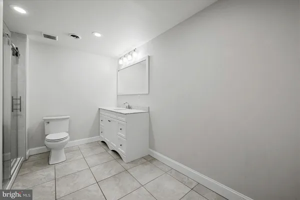 $1,250,000 | 17301 Vannes Court, Hamilton, VA 20158