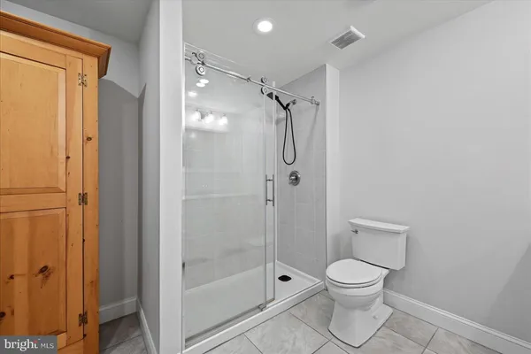 $1,250,000 | 17301 Vannes Court, Hamilton, VA 20158