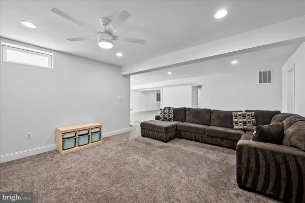 $1,250,000 | 17301 Vannes Court, Hamilton, VA 20158