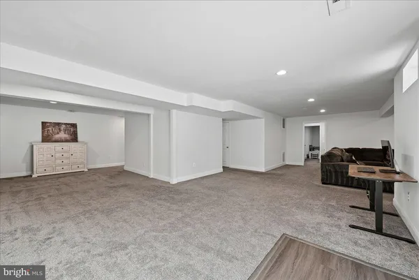 $1,250,000 | 17301 Vannes Court, Hamilton, VA 20158