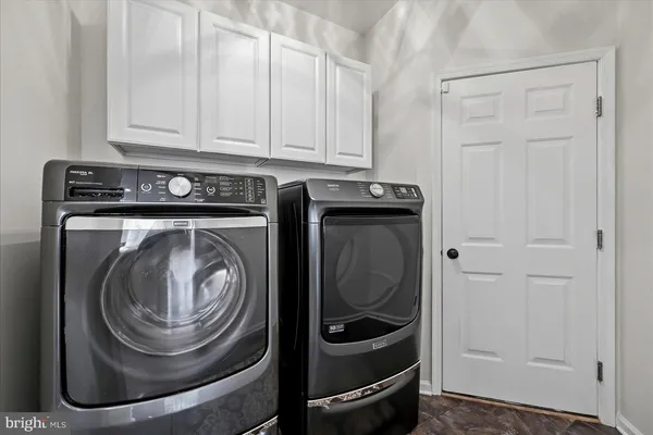 $1,250,000 | 17301 Vannes Court, Hamilton, VA 20158