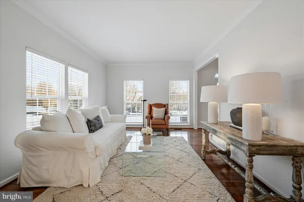 $1,250,000 | 17301 Vannes Court, Hamilton, VA 20158