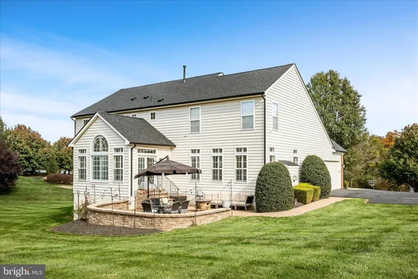 $1,250,000 | 17301 Vannes Court, Hamilton, VA 20158