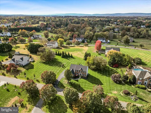 $1,250,000 | 17301 Vannes Court, Hamilton, VA 20158