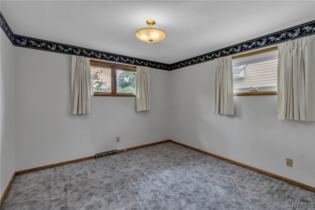 175 Margaret Road Amherst, NY 14226 - Photo 12 of 36