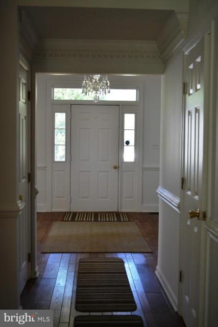 10050 South Faulkner Road Faulkner, MD 20632 - Photo 21 of 29 Interior (General)