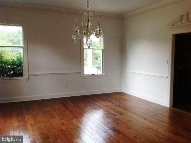 10050 South Faulkner Road Faulkner, MD 20632 - Photo 8 of 29 Dining Room