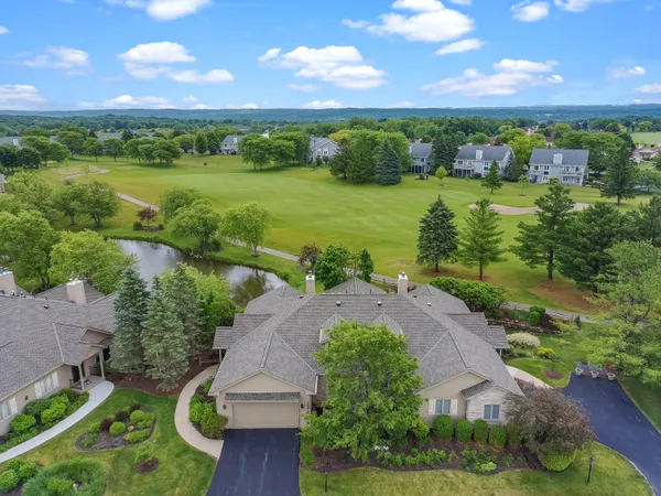 $865,000 | 607 Trevino Drive, Unit 5411, Geneva, WI 53147